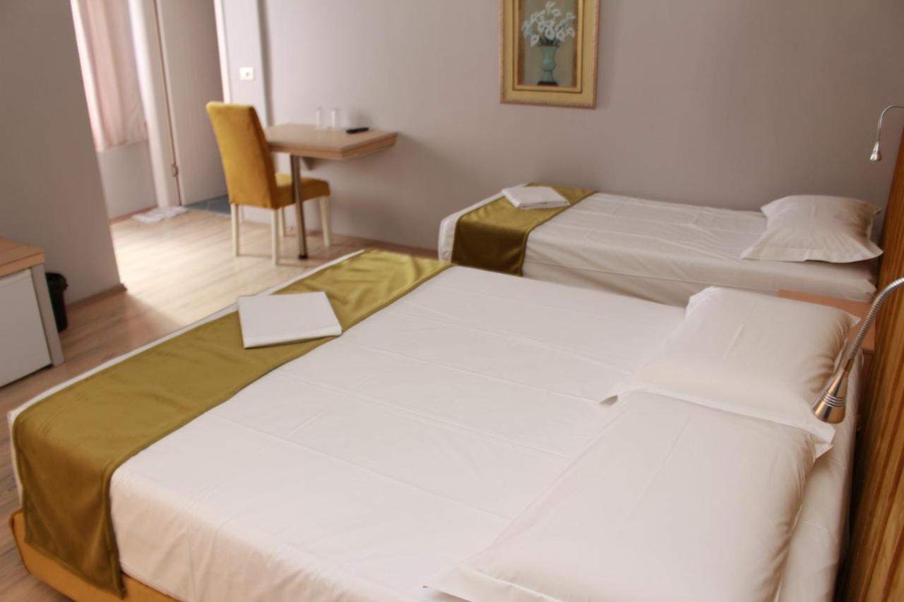 Theranda Boutique Hotel Τίρανα Εξωτερικό φωτογραφία