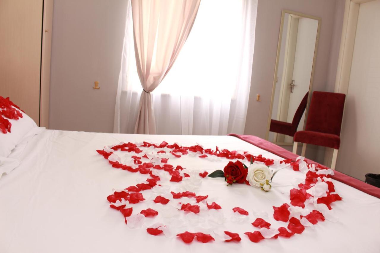 Theranda Boutique Hotel Τίρανα Εξωτερικό φωτογραφία