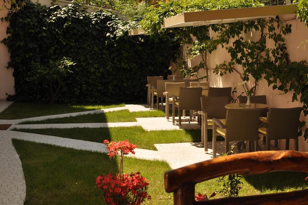 Theranda Boutique Hotel Τίρανα Εξωτερικό φωτογραφία